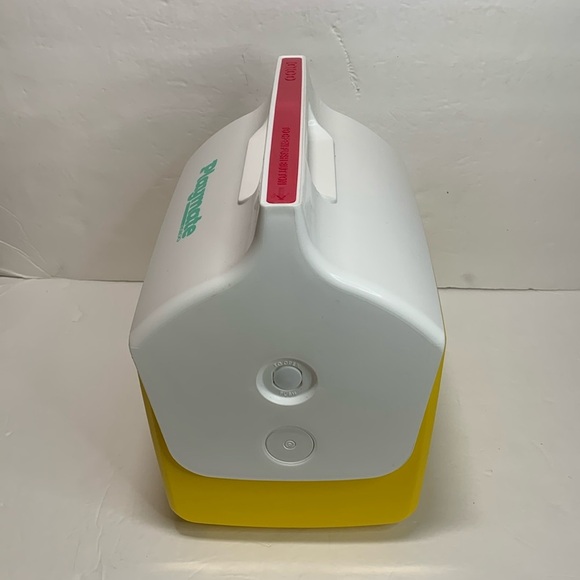 Igloo 7 Qt Insulated Little Playmate Cooler Yellow New - Picture 7 of 10